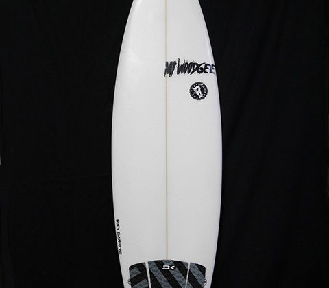 中古ボード4本入荷しました。